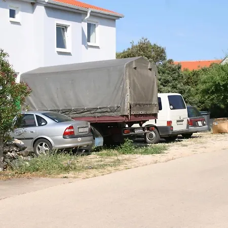 With A Parking Space Mandre, Pag - 6405 Апартаменты