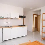 Apartment Apartments With Parking Space Mandre, Pag - 6405 Kolan