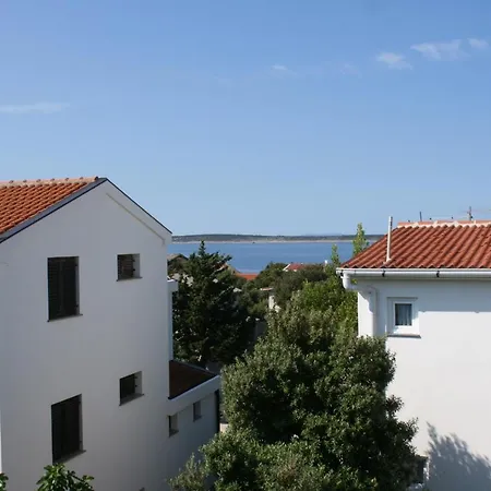 With Parking Space Mandre, Pag - 6405 * Kolan