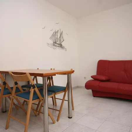 With A Parking Space Mandre, Pag - 6405 Apartman
