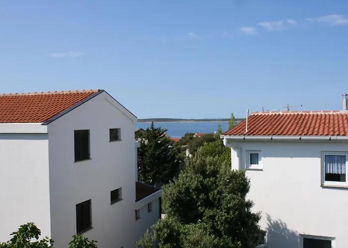 With Parking Space Mandre, Pag - 6405 * Kolan