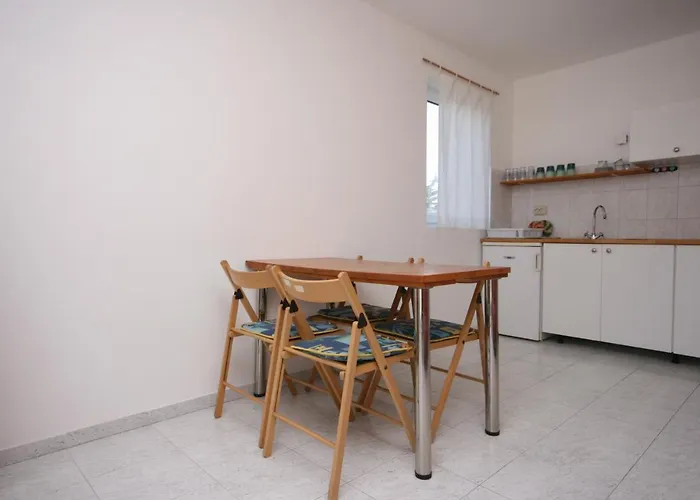 With Parking Space Mandre, Pag - 6405